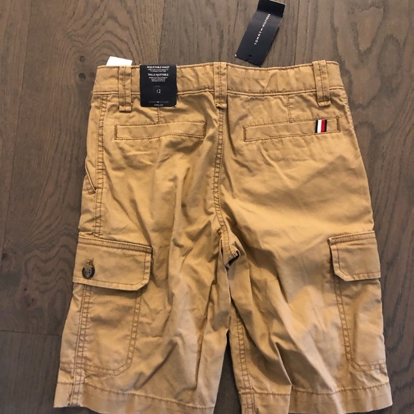 Tommy khaki boys shorts sz 12 NWT - Picture 2 of 4